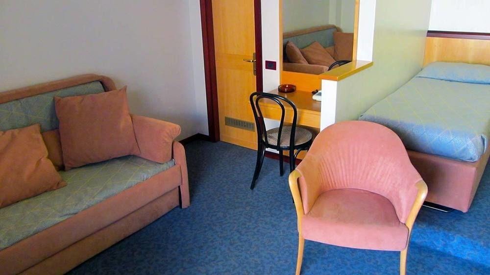 Hotel Fiorella Senigallia Eksteriør bilde